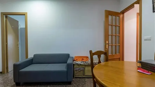 Rooms in Castellar Oliveral - photo 5