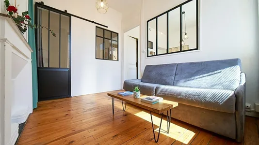 Apartments in Lyon - photo 2