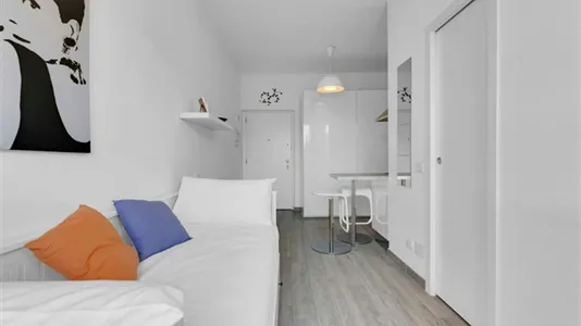 Apartments in Milano Zona 8 - Fiera, Gallaratese, Quarto Oggiaro - photo 4