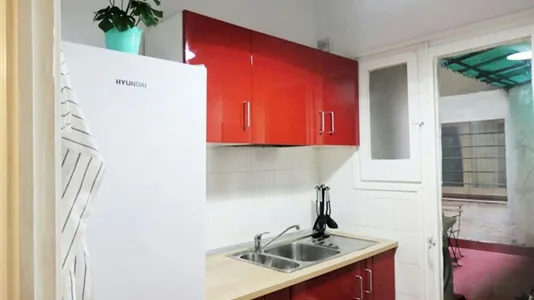 Rooms in Barcelona Sants-Montjuïc - photo 7