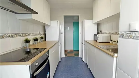 Rooms in Granada - photo 9