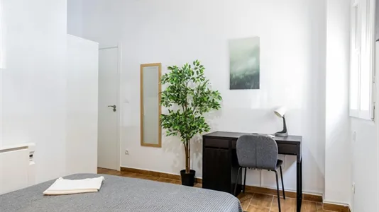 Rooms in Madrid Carabanchel - photo 3