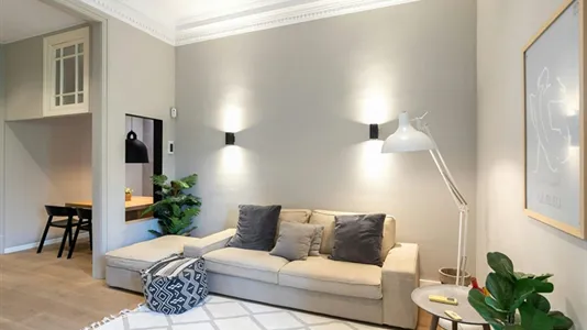 Apartments in Barcelona Eixample - photo 3