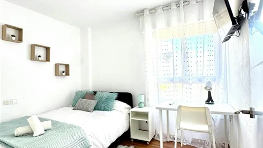 Rooms in Torremolinos - photo 8