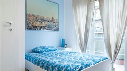 Room for rent in Milano Zona 8 - Fiera, Gallaratese, Quarto Oggiaro, Milan