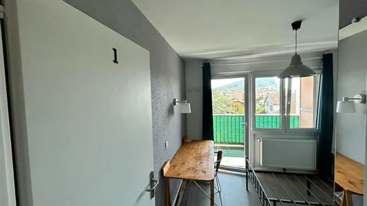 Rooms in Saint-Julien-en-Genevois - photo 3