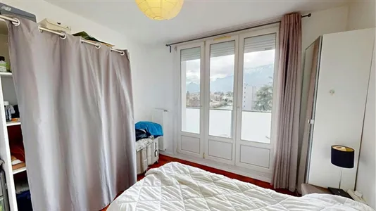 Rooms in Grenoble - photo 2