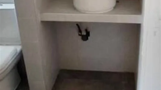 Rooms in Volos - photo 8