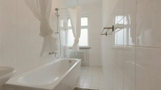 Rooms in Berlin Friedrichshain-Kreuzberg - photo 9
