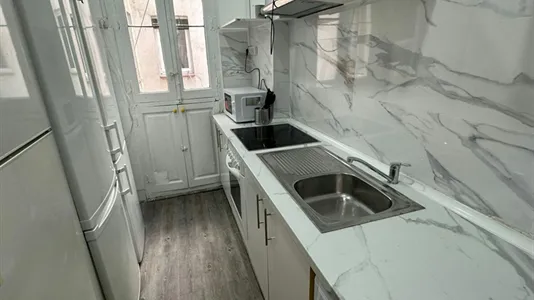 Rooms in Madrid Salamanca - photo 10