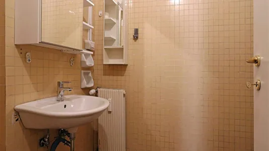 Rooms in Roma Municipio XIV – Monte Mario - photo 9