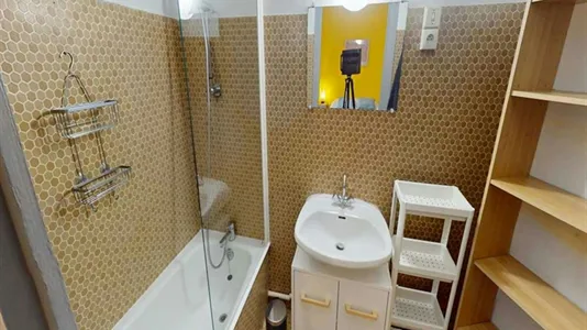 Rooms in Lyon - photo 2