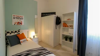 Room for rent in Bologna, Emilia-Romagna