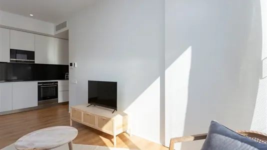 Apartments in Barcelona Eixample - photo 6