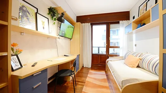 Rooms in Bilbao - photo 4