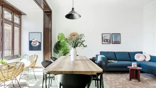 Rooms in Barcelona Eixample - photo 9