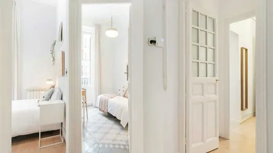 Rooms in Madrid Centro - photo 9