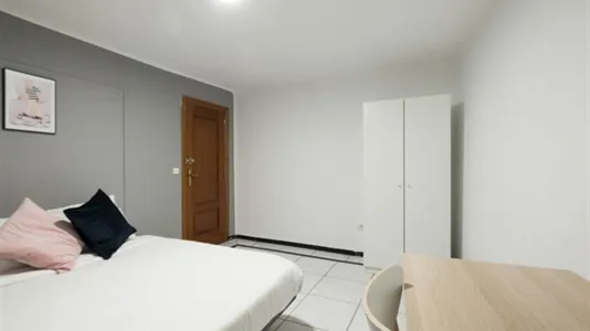 Rooms in Madrid Centro - photo 2