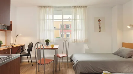 Rooms in Dos Hermanas - photo 4