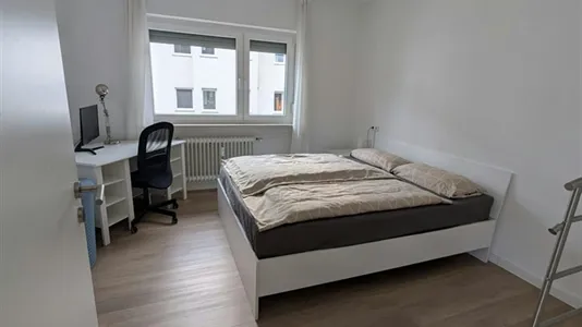 Rooms in Frankfurt Süd - photo 4