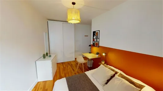 Rooms in Paris 17ème arrondissement - photo 2