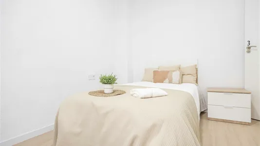 Rooms in el Camí de Vera - photo 5