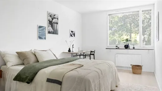 Apartments in Solna - photo 2