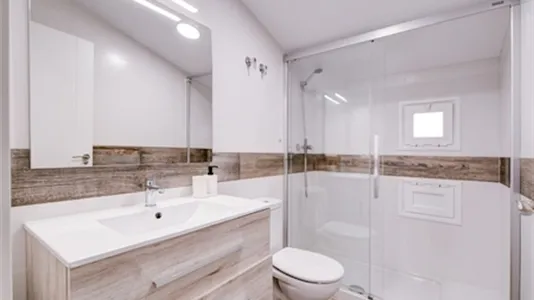 Rooms in Zaragoza - photo 9