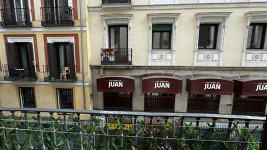 Rooms in Madrid Centro - photo 7