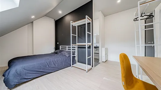 Rooms in Charleroi - photo 2