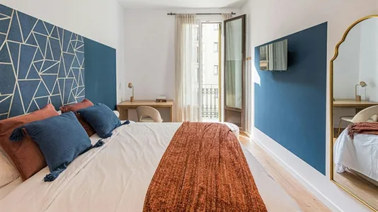 Rooms in Barcelona Eixample - photo 2