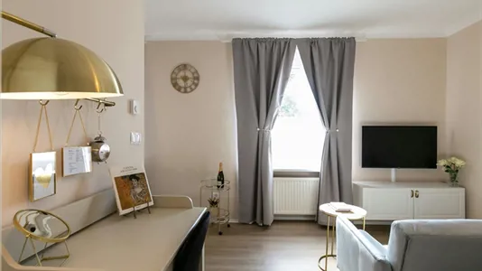Apartments in Vienna Favoriten - photo 1