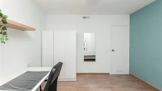 Rooms in Reus - photo 4