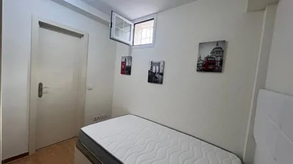 Room for rent in Madrid Fuencarral-El Pardo, Madrid