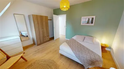 Room for rent in Paris 8ème arrondissement, Paris