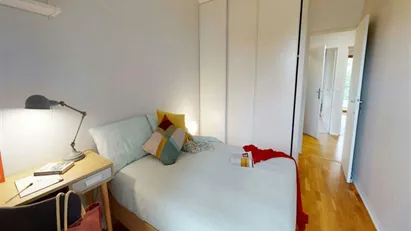 Room for rent in Boulogne-Billancourt, Île-de-France