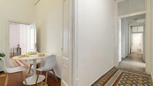 Rooms in Barcelona Ciutat Vella - photo 6