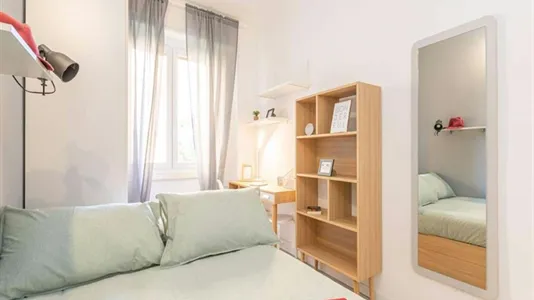 Rooms in Milano Zona 8 - Fiera, Gallaratese, Quarto Oggiaro - photo 1
