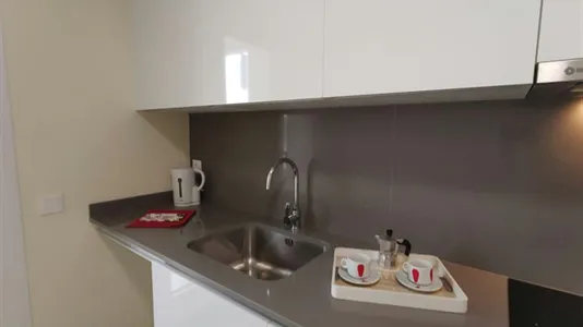 Rooms in Alfara del Patriarca - photo 10