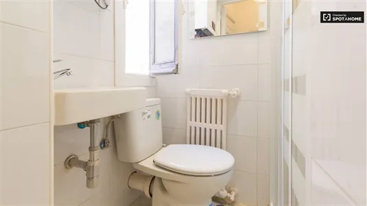 Rooms in Madrid Centro - photo 5