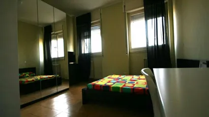 Room for rent in Milano Zona 7 - Baggio, De Angeli, San Siro, Milan
