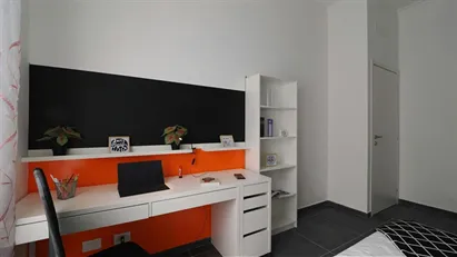 Room for rent in Turin, Piemonte