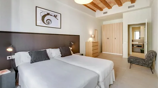 Apartments in Barcelona Ciutat Vella - photo 3