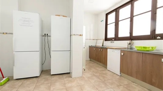 Rooms in Granada - photo 9