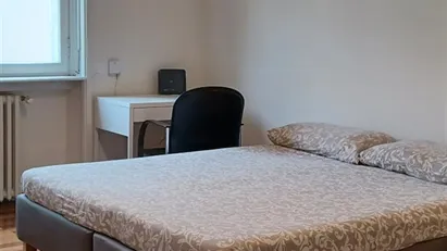Room for rent in Milano Zona 6 - Barona, Lorenteggio, Milan