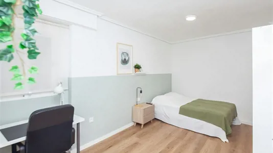 Rooms in Valencia Camins al Grau - photo 1