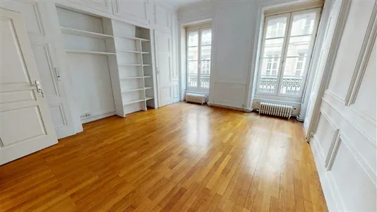 Apartments in Lyon - photo 2