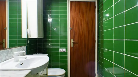 Rooms in Barcelona Eixample - photo 7