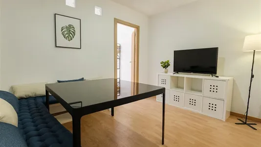 Houses in Coslada - photo 5