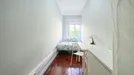 Room for rent, Lisbon (region), &lt;span class=&quot;blurred street&quot; onclick=&quot;ProcessAdRequest(14418751)&quot;&gt;&lt;span class=&quot;hint&quot;&gt;See streetname&lt;/span&gt;[xxxxxxxxxxxxx]&lt;/span&gt;